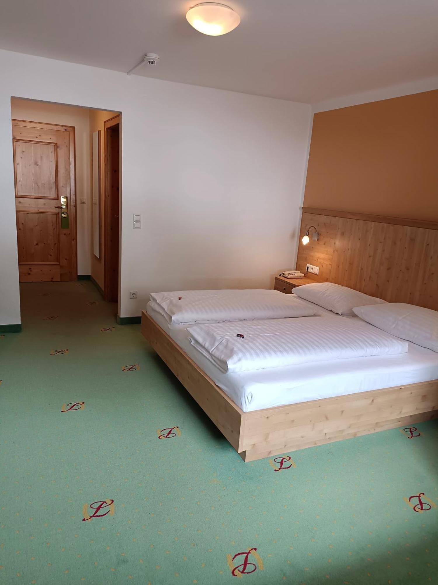 Hotel Gruenwaldkopf 오베르타우에른 외부 사진